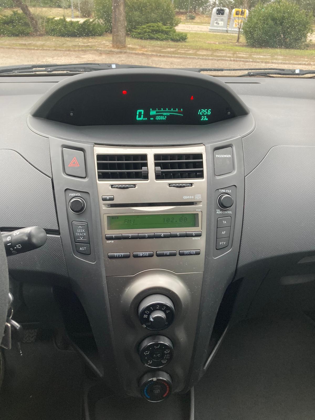 Toyota Yaris 1.4D Life 2010